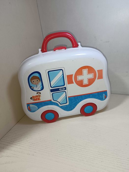 Різноманітні іграшки для дітей