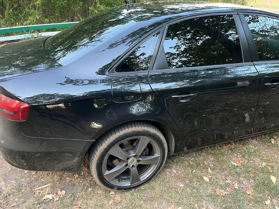 Продам авто Ауді а4 б8 2012 року