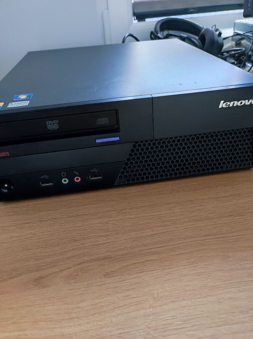 *SUPER retro komputer Lenovo, monitor, 8GB, C2D, TANIO*