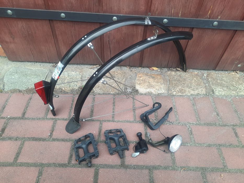 blotniki rowerowe 28" + akcesoria cs1