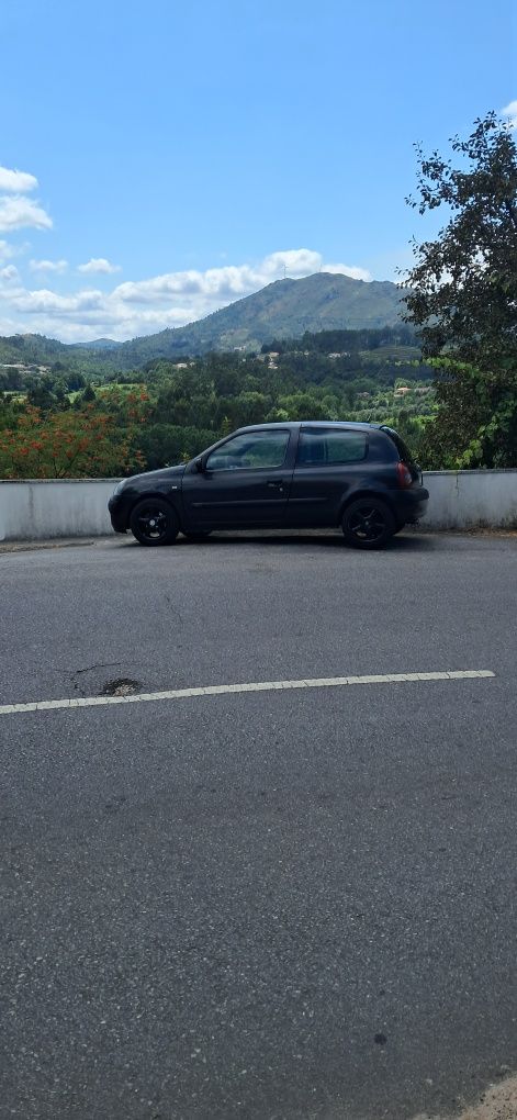 Renault Clio 2 fase 2 comercial 1.5 dci 80cv ano 2001
