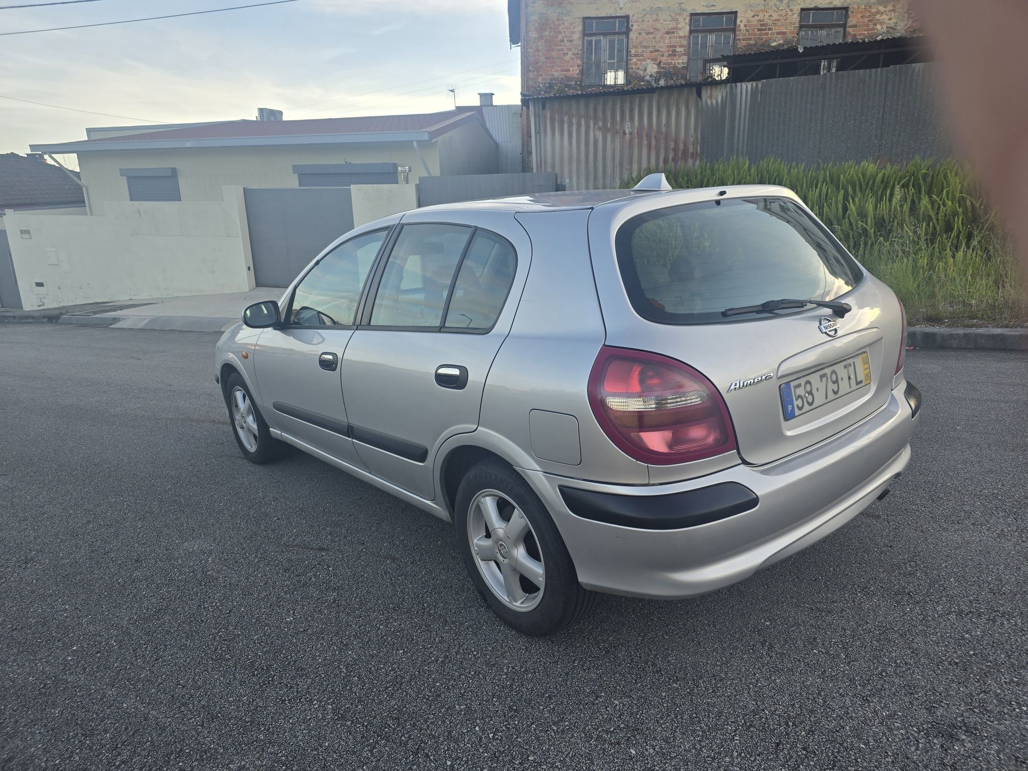 Nissan Almera 2.2 Di