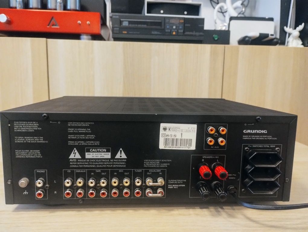 Grundig V 210 - wzmacniacz stereo