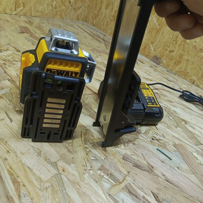 Samopoziomujący Laser obrotowy  DeWalt DCE089G