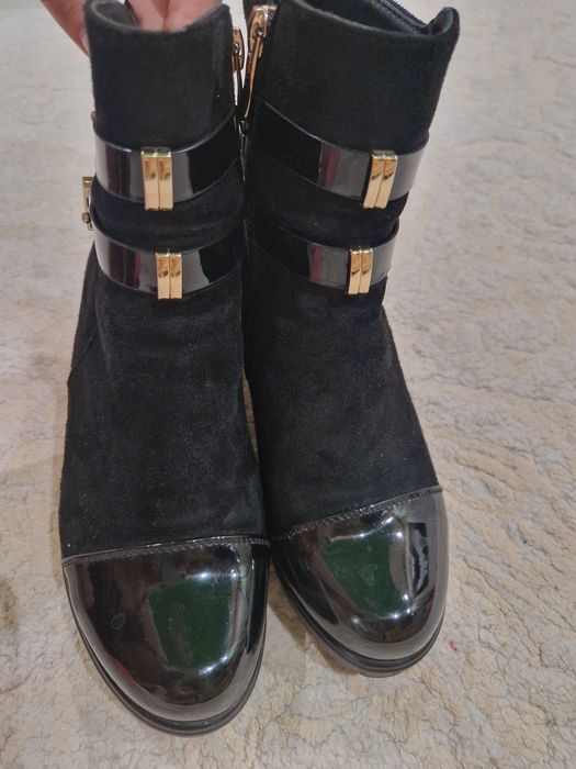 Ботінки, черевики, туфлі жіночі  37р