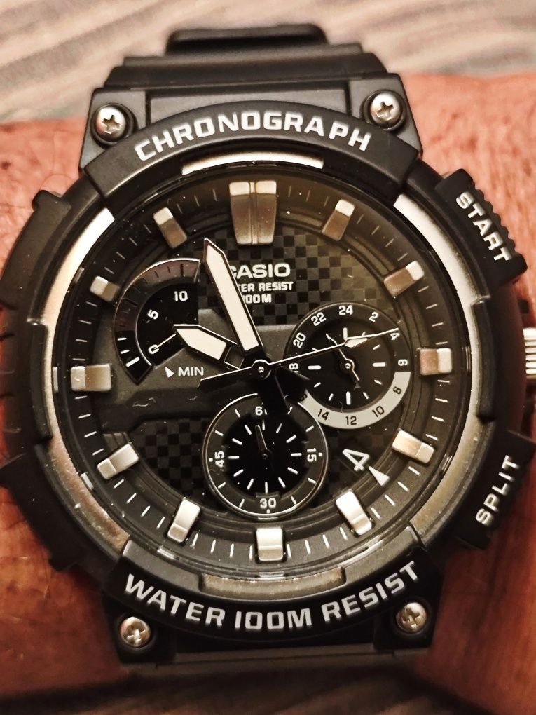 Casio Cronograph MCW-200H,10ATM,