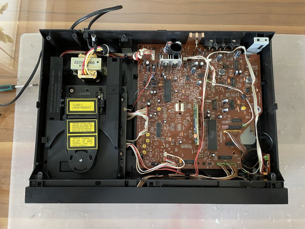 Odtwarzacz CD Denon DCD-800, DAC PCM56 z problemem odtwarzania
