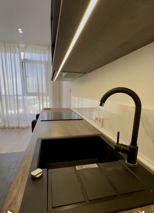 В продаже однокомнатная квартира в 9 жемчужине!