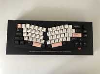 Keychron Alice V8 ANSI (zmodyfikowana) + keycapy i switche