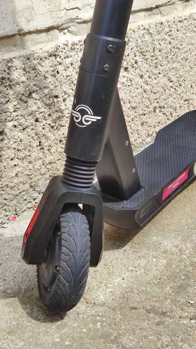 Hulajnoga elektryczna Bird, Okai ES100, F350 Electrisan