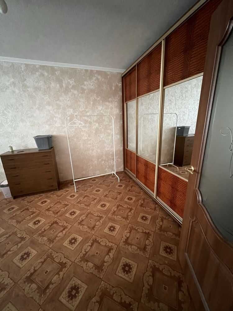 Продам 1 комнатную квартиру проспект А.Поля ( верх)