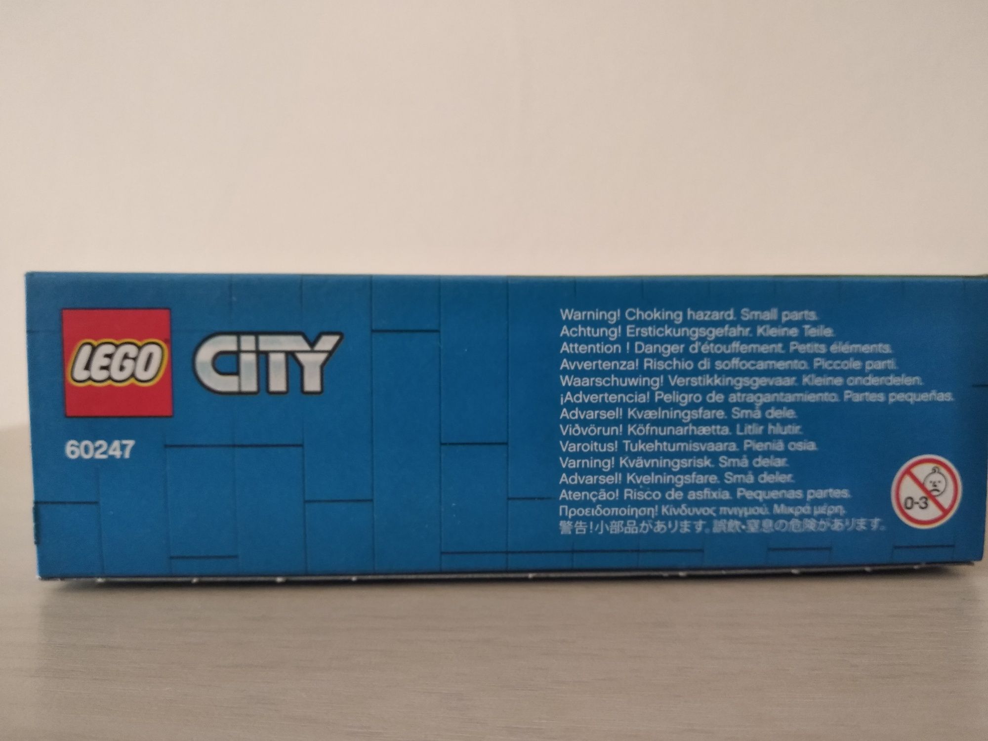Lego City 60247 (84шт). Новый