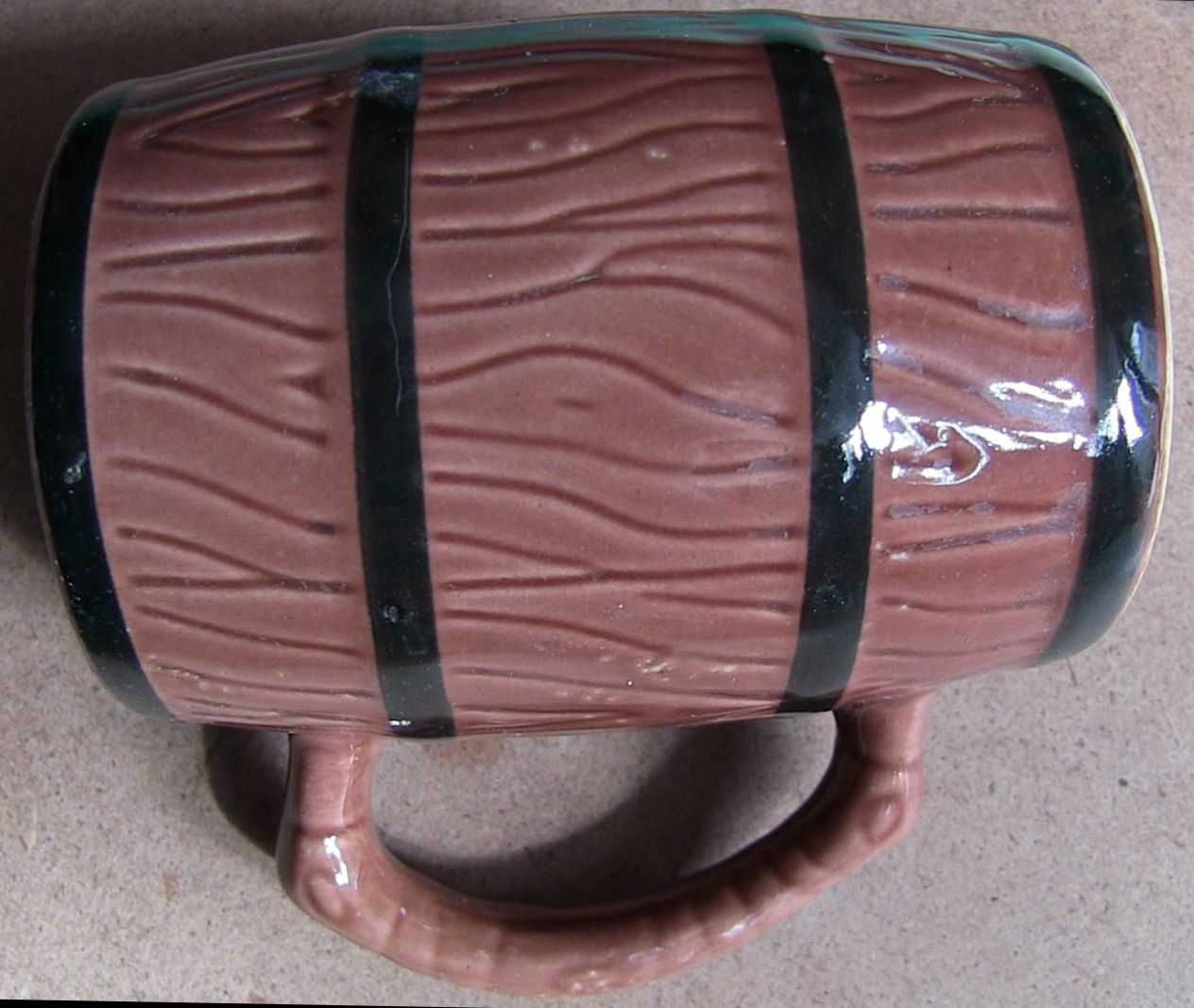 Бокал керамика Пивная Бочка старый. есть клеймо. Пивная кружка. 8 фото