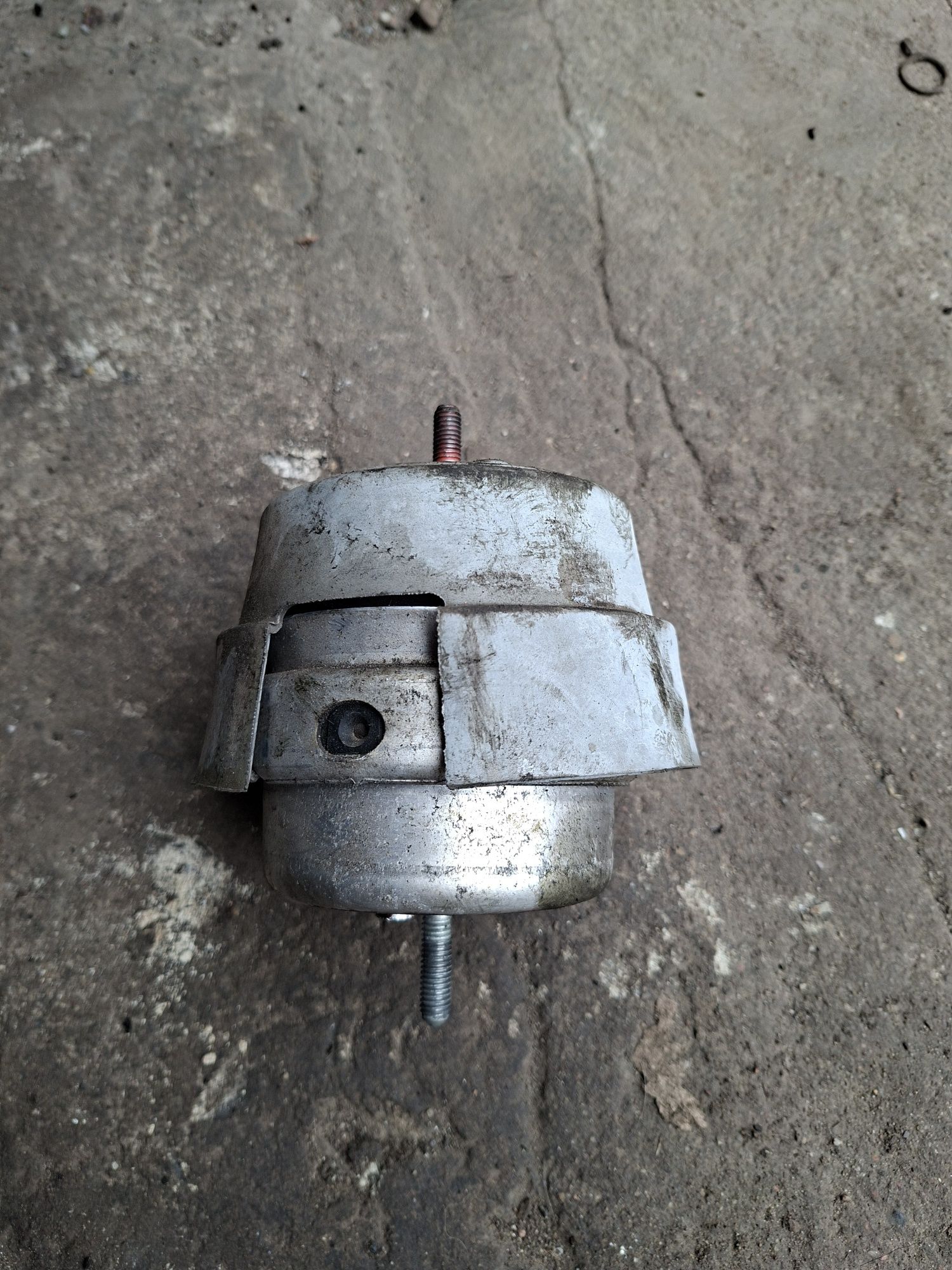 Poduszka silnika prawa audi a4 b6 b7 1.8t 2.0b 8e0,199,382b bfb alt