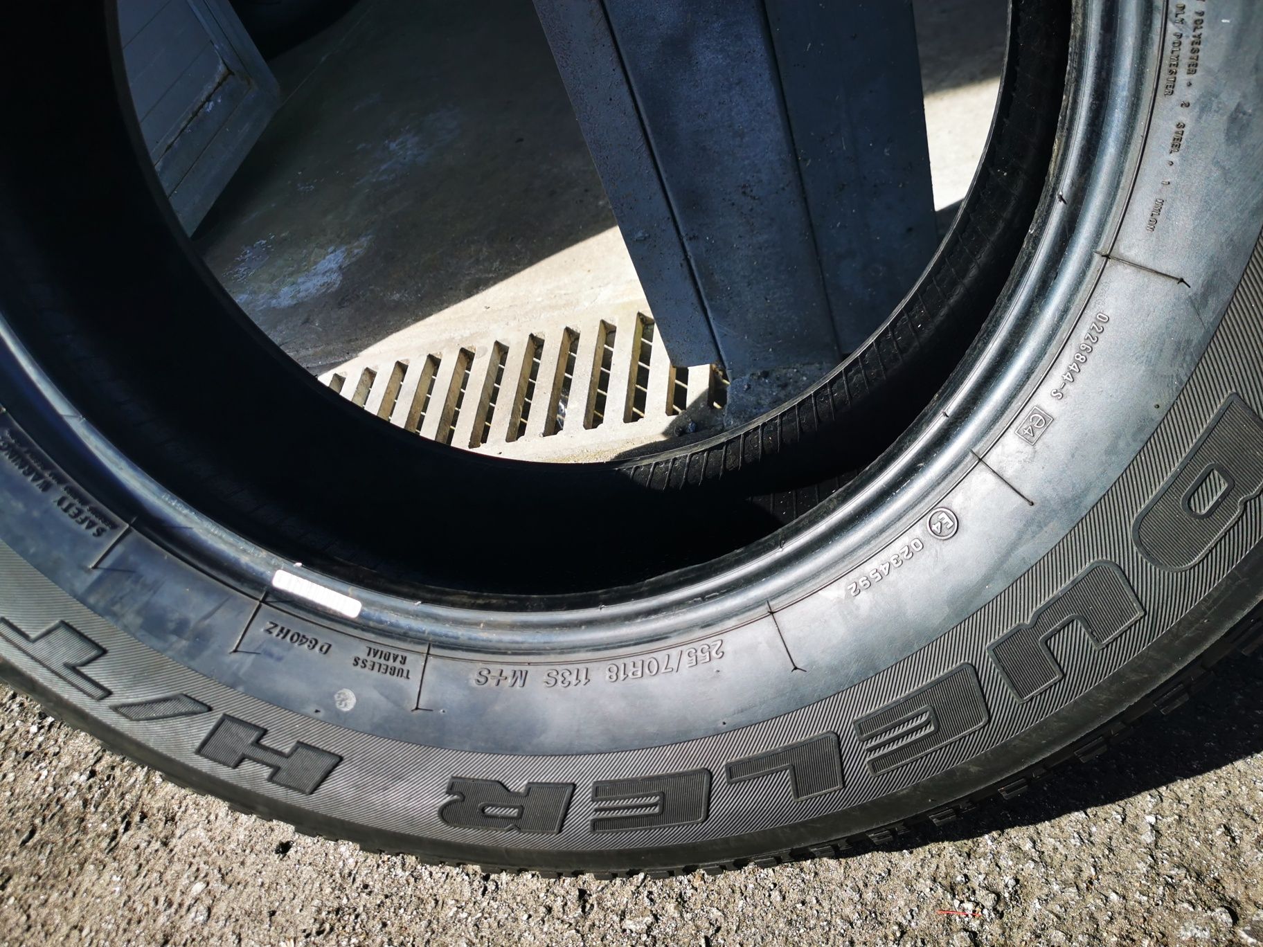 255 70R18 4X4 Bridgestone