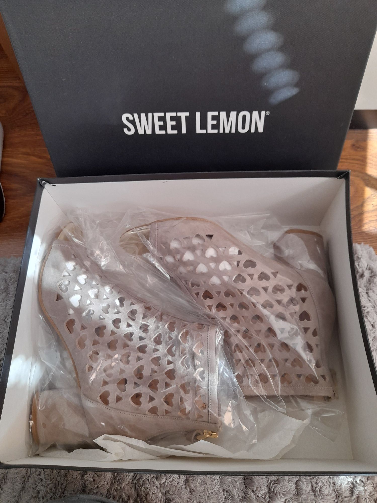 Sandały Sweet Lemon