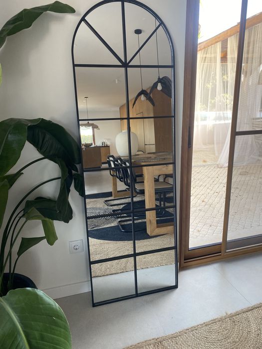 Espelho moldura aço preto 180cm