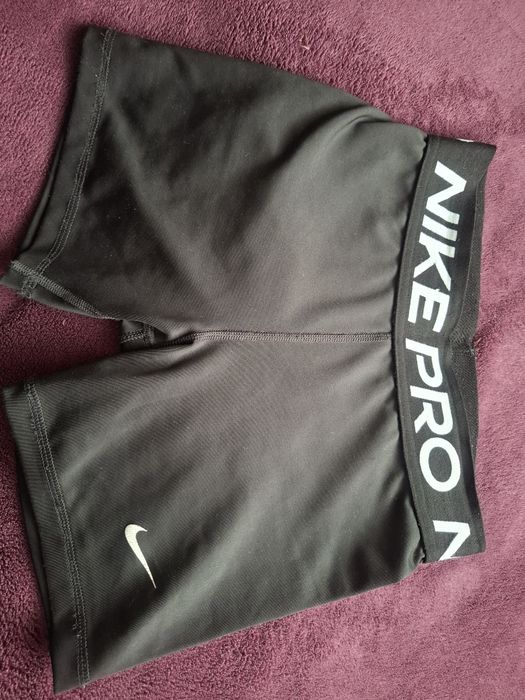 Spodenki Nike Pro 146-158