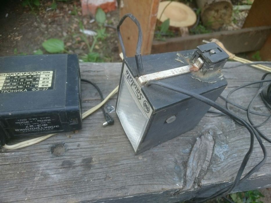 Фотовспышка Электроника ФЭ-27 , Salute. 2шт.