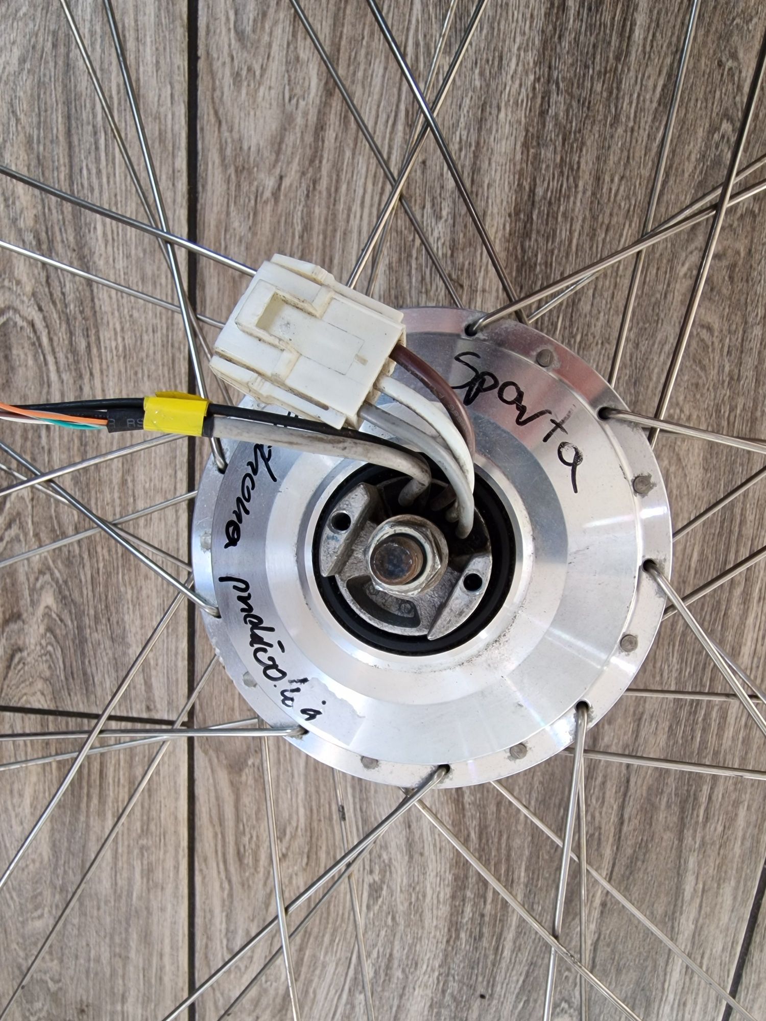 Koło z silnikiem do roweru elektrycznego Sparta 28 cali