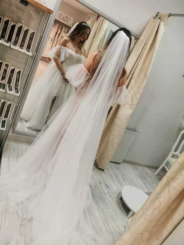 Zmysłowa suknia ślubna Carina 2w1 krótka długa + długi welon