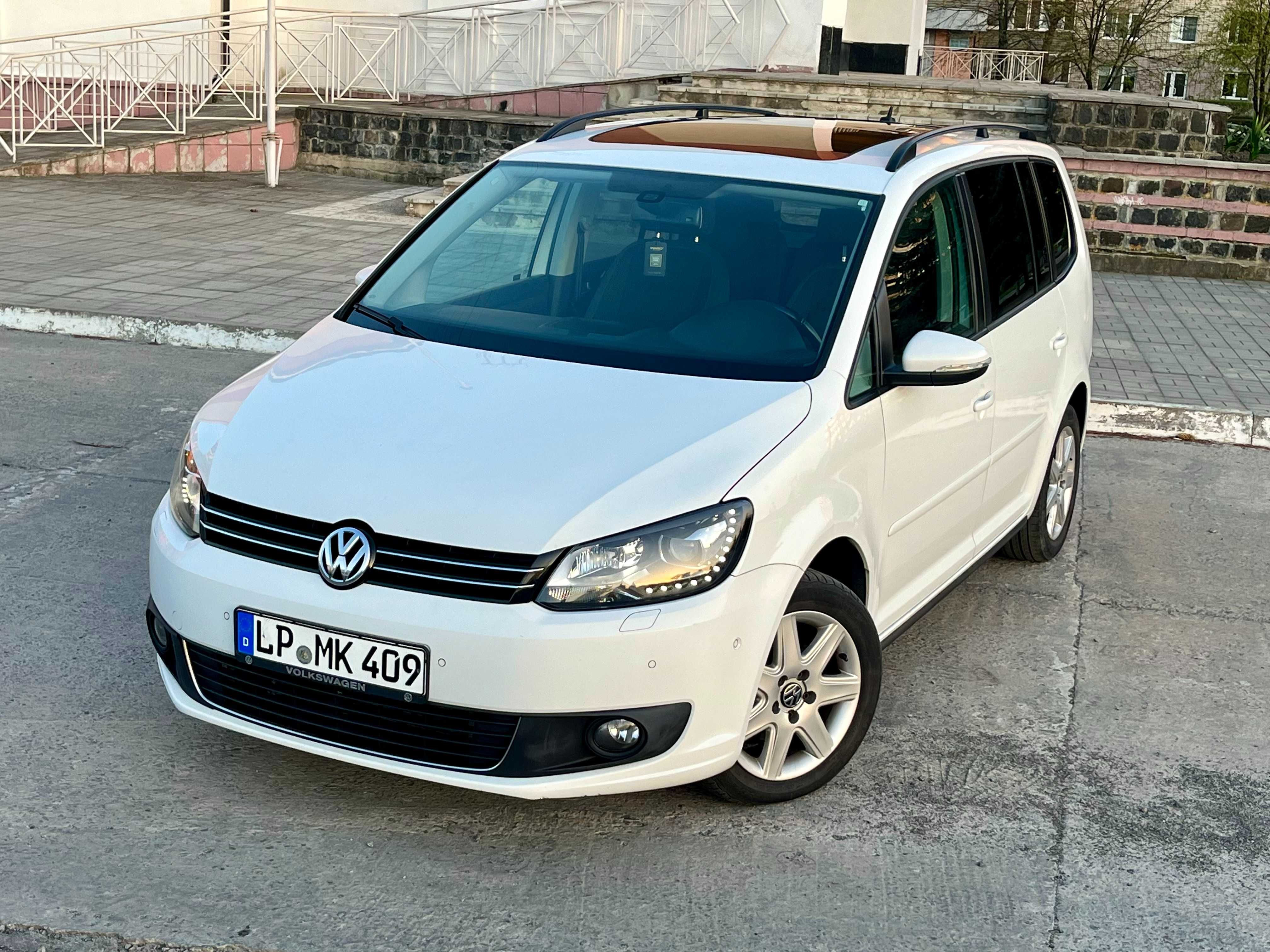 Volkswagen Touran 2015