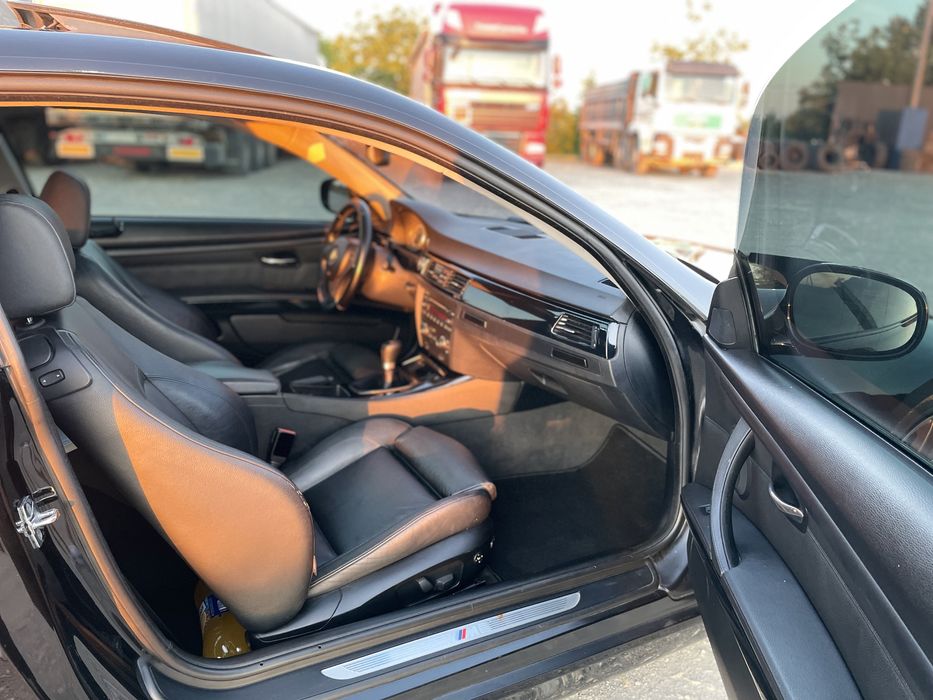 Продам бмв е92 335i