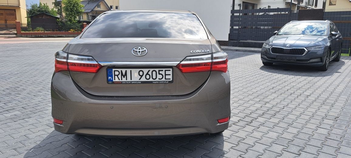 Toyota Corolla 1.6 b salon Polska