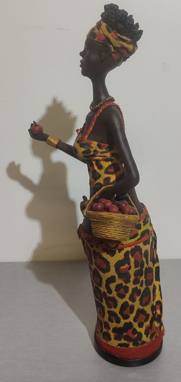 Estatueta Africana Artesanal