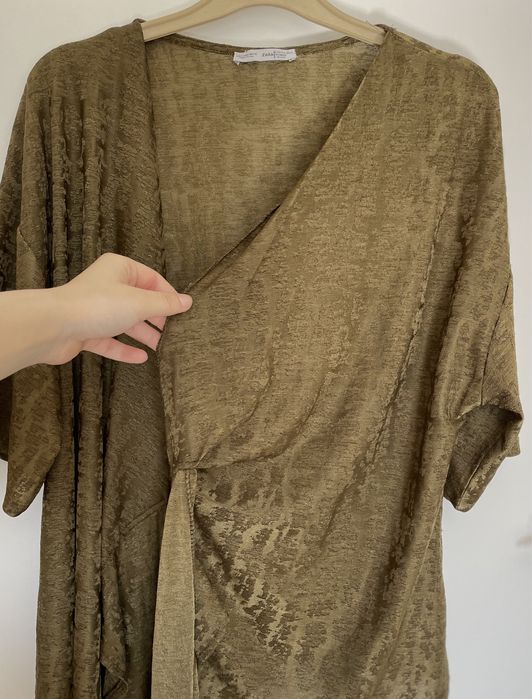 Blusa caqui (Zara, tamanho L)