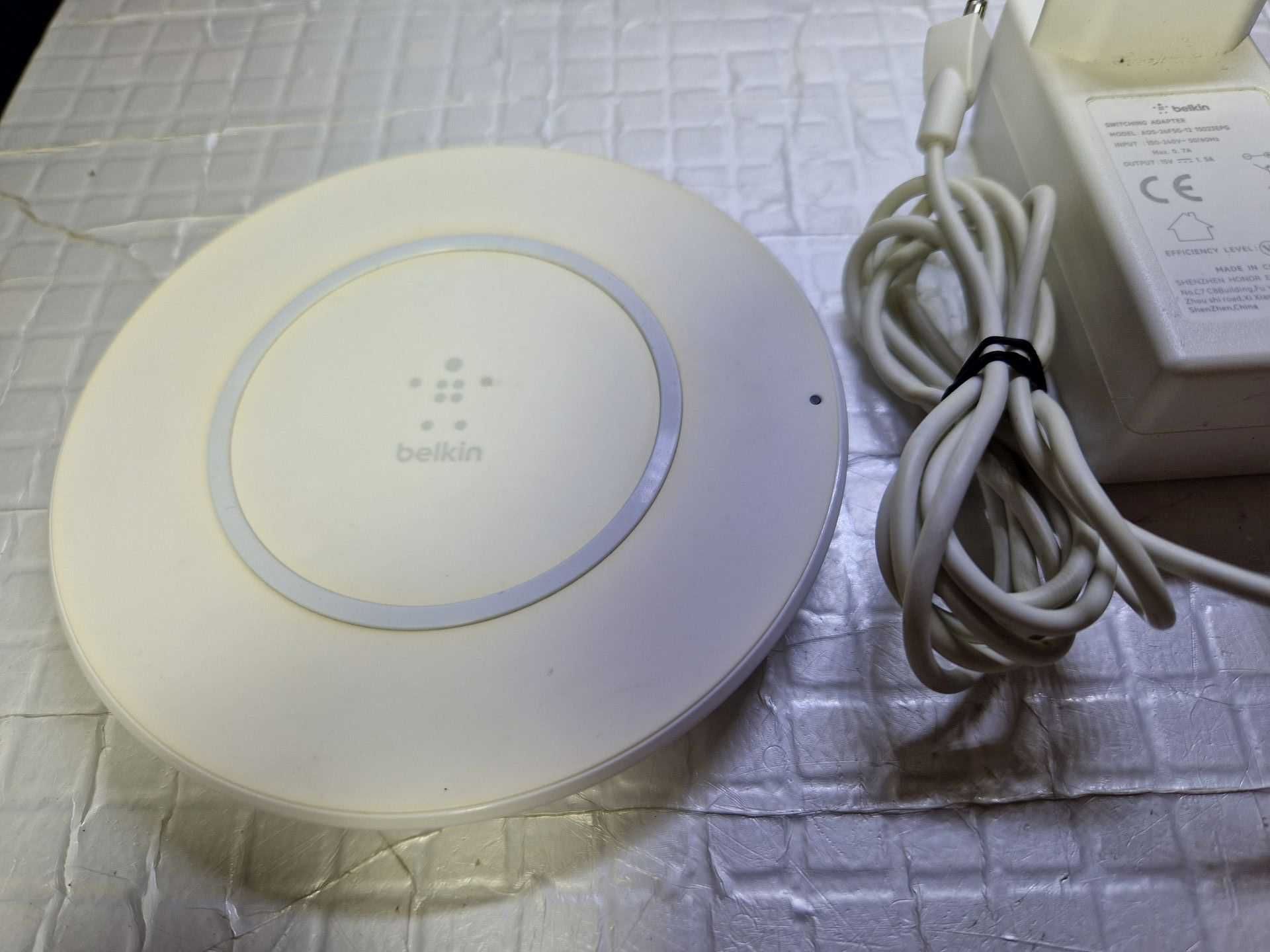 Bezprzewodowa Ładowarka. BELKIN BOOST UP F7U027
