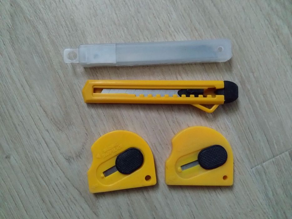 Nóż nożyk do tapet zestaw 3 szt.