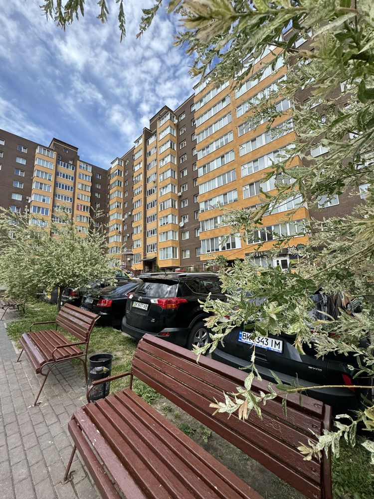 Продам двокімнатну квартиру Новобудова