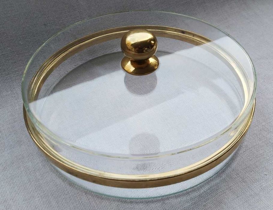 Szklany pojemnik z elementami pozłacanymi Siegl