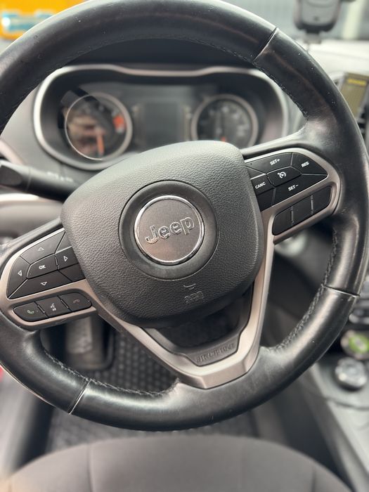 Jeep Cherokee 2019 р. 2.4, 4*4