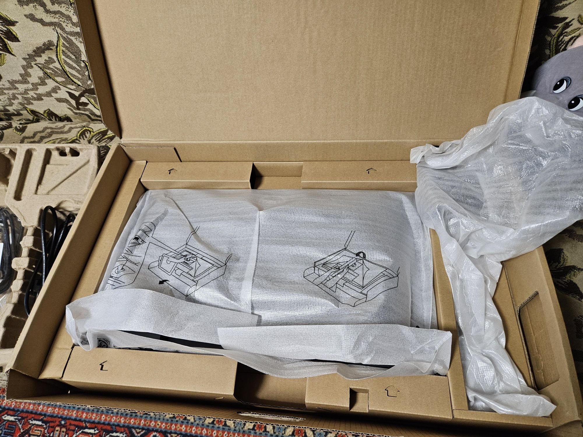 Новий монітор Dell P2422H