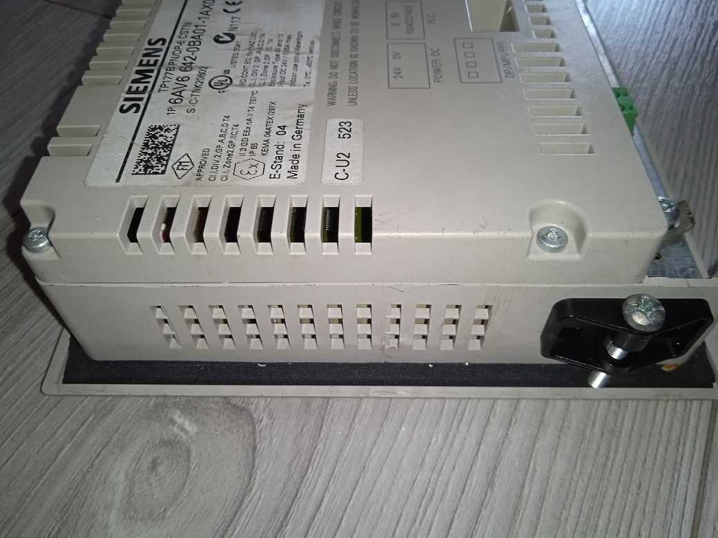 Siemens SIMATIC HMI Touch Panels TP177B 6AV6 642-0BA01-1AX0