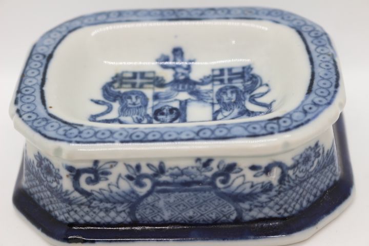 Saleiro Porcelana Chinesa " China Azul " com Brasão XX