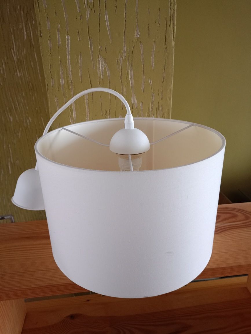 Lampa sufitowa biała