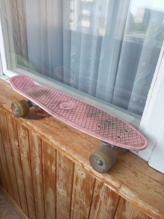 Скейт детский ,на запчасти.