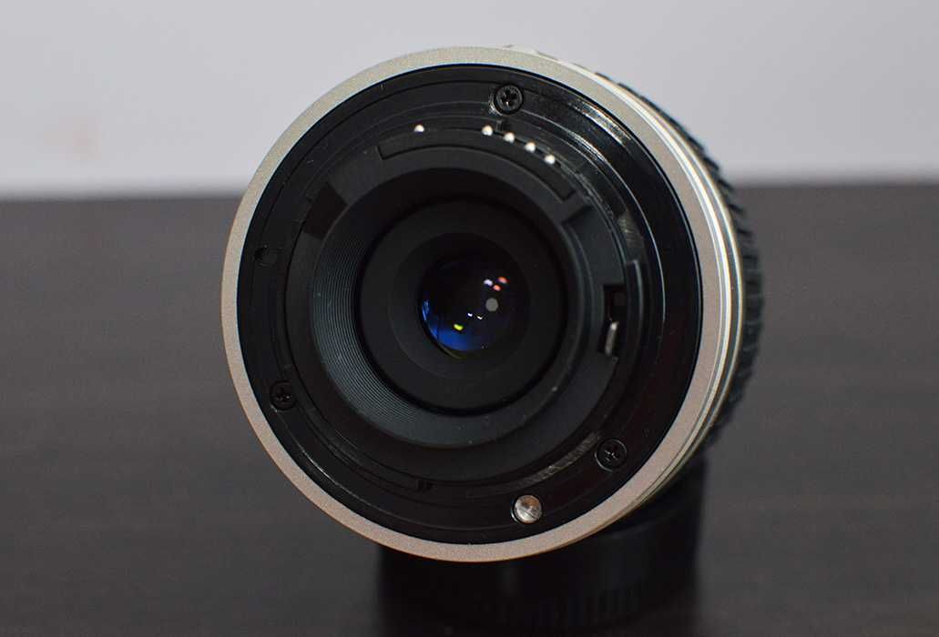 Nikon AF 28-80 mm f/3.3-5.6G - Повний кадр