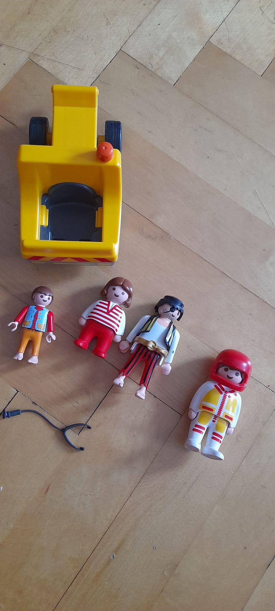 Zestaw Playmobil figurki samochód dinozaur