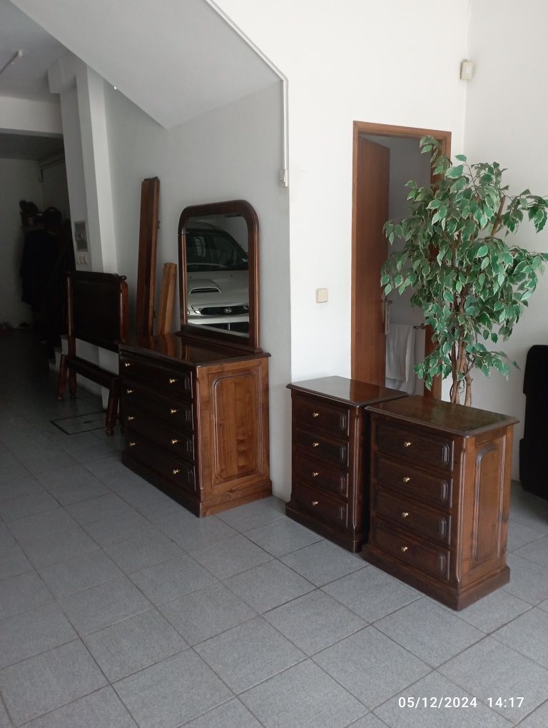 Quarto em castanho oportunidade