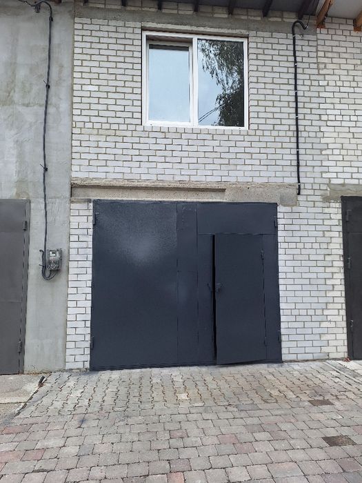 Здам гараж в Обухові на автошколі біля будинків з світлом