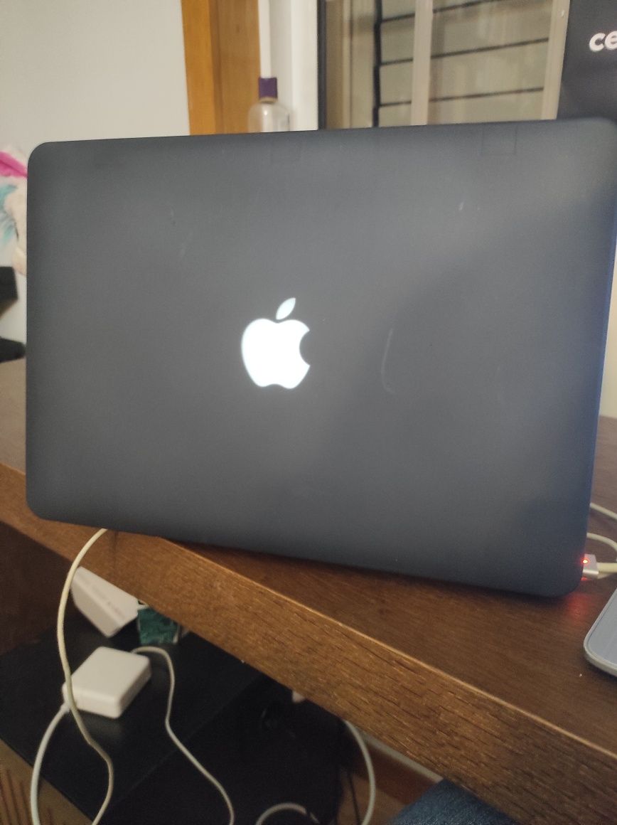 MacBook PRO como novo