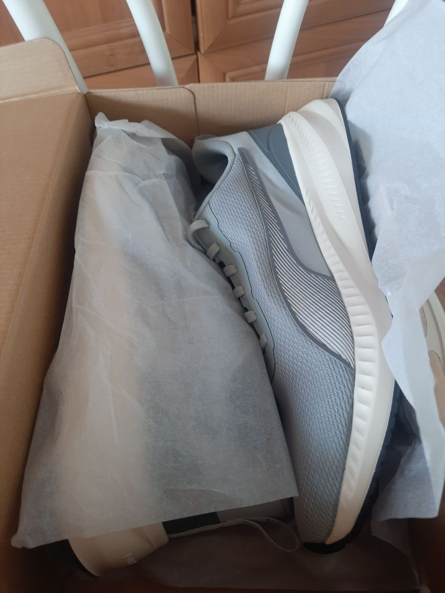Nowe buty męskie Puma rozmiar 48