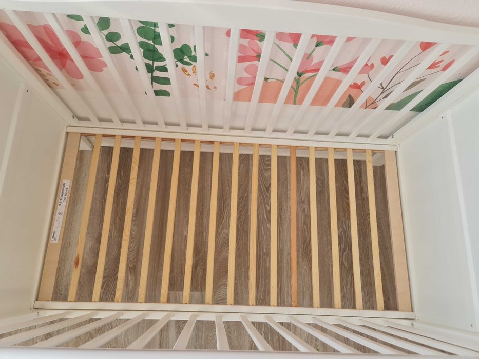 Drewniane lozeczko z gryzakiem Woodies 120×60+ materac, 2 wysokosci