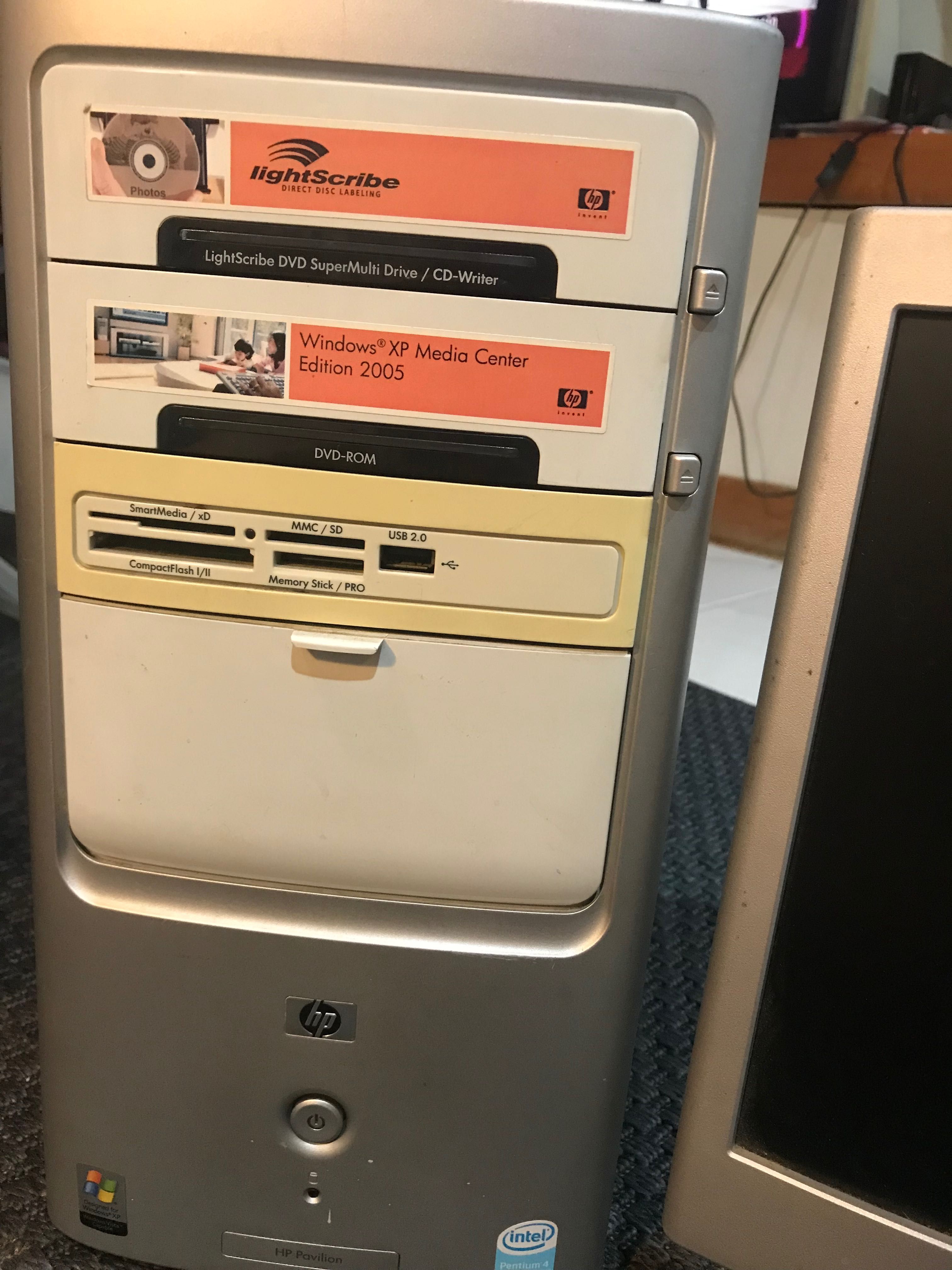 Torre + monitor hp