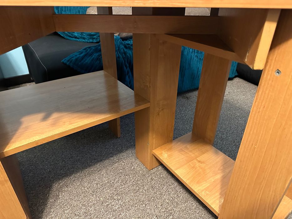 Biurko narożne z grubej płyty