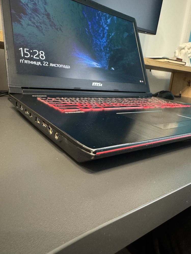 MSI GE72 Apache Pro (GTX 1070 8gb | SSD+HDD)